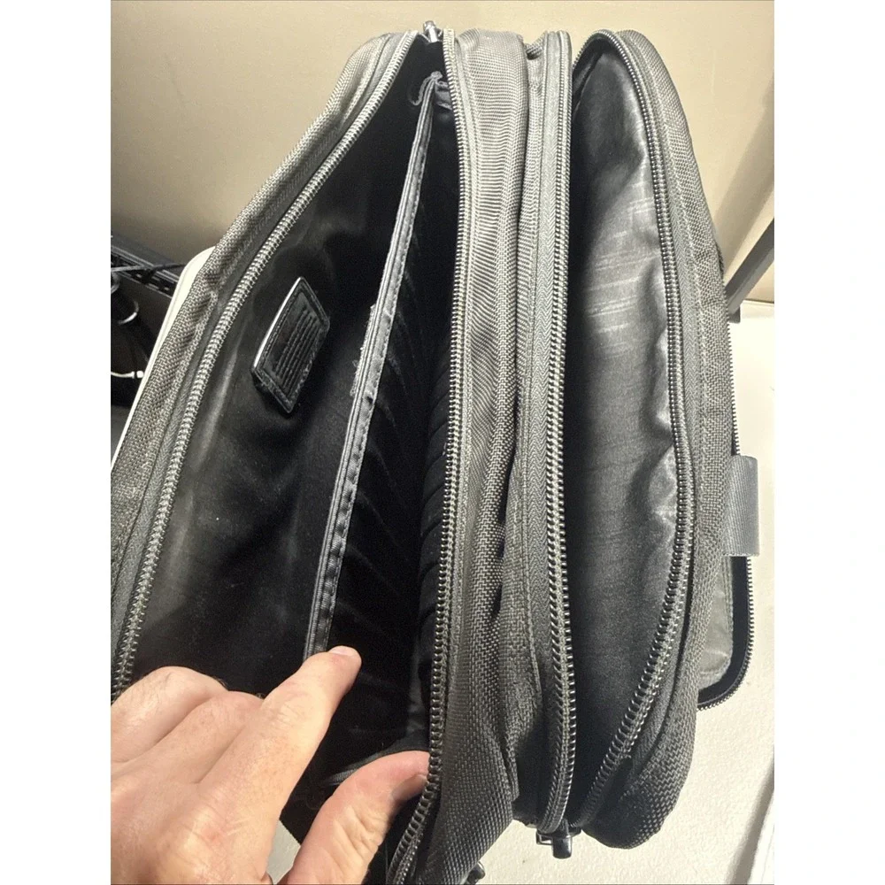 Tumi Alpha Nylon Leather Travel Laptop Briefcase 16